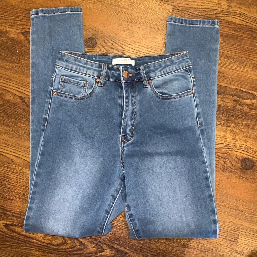 size 24 Forever 21 jeans